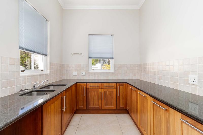 To Let 5 Bedroom Property for Rent in Steenberg Estate Western Cape